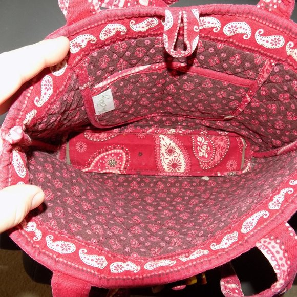 Vera Bradley Mesa Red Handbag Retired July 2008 - Picture 4 of 4